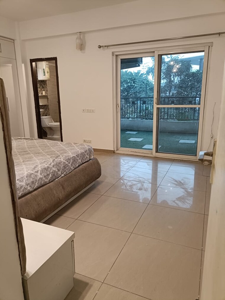 Room, gulshan-ikebana 3.5 Bedroom 1990 Sq.Ft. Apartment In Sector 143 Noida 9561400