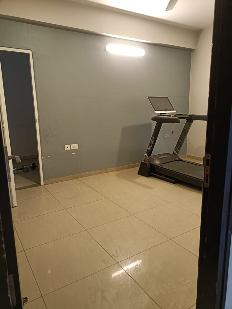 Bathroom, gulshan-ikebana 3.5 Bedroom 1990 Sq.Ft. Apartment In Sector 143 Noida 9561347