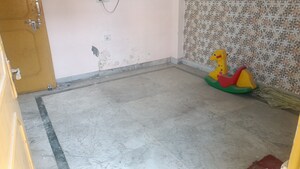 Room in 3 BHK Builder Floor at Vaishali Sector 5 – for Sale