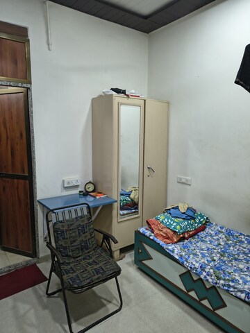 Furnished Amenities in Studio Villa at Kurla East – for Rent