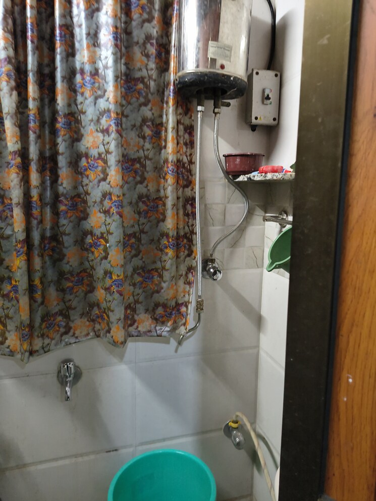 Bedroom, kurla east Studio 200 Sq.Ft. Villa In Kurla East Mumbai 9561443