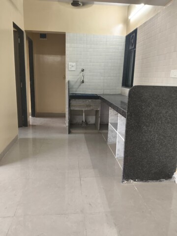 Room in 1.5 BHK Apartment at Elite The Crown, Tilak Nagar – for Rent