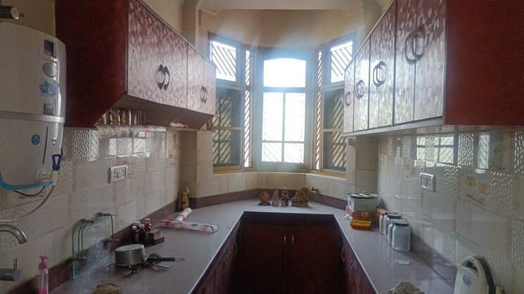Kitchen, vaishali sector 5 3 Bedroom 1250 Sq.Ft. Builder Floor In Vaishali Sector 5 Ghaziabad 9561526