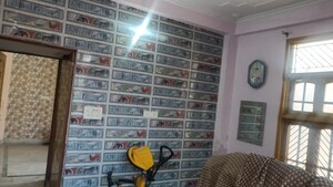 Room in 3 BHK Builder Floor at Vaishali Sector 5 – for Sale