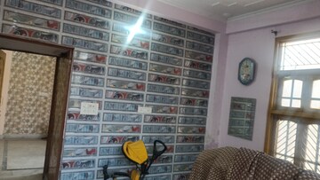 Room in 3 BHK Builder Floor at Vaishali Sector 5 – for Sale