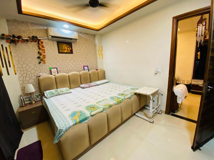 Bedroom, sector 88 2 Bedroom 1050 Sq.Ft. Builder Floor In Sector 88 Faridabad 9561558
