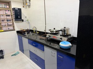 Master Bedroom in 2 BHK Apartment at Sheth Vasant Oasis, Andheri East – for Rent