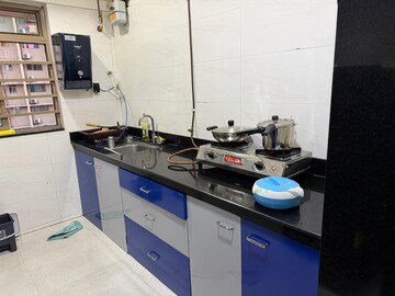 Master Bedroom in 2 BHK Apartment at Sheth Vasant Oasis, Andheri East – for Rent