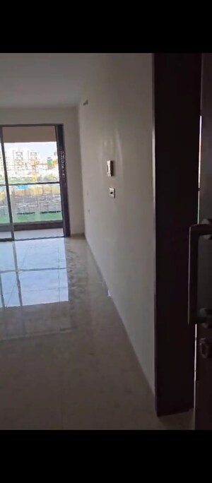 Room in 3 BHK Apartment at Vilas Javdekar Yashwin Enchante, Kharadi – for Rent