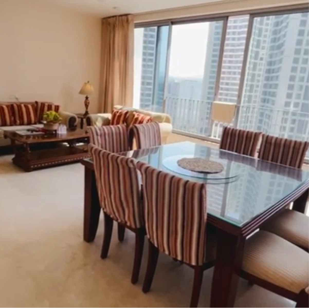 3 BHK Apartment For Rent in Oberoi Realty Esquire