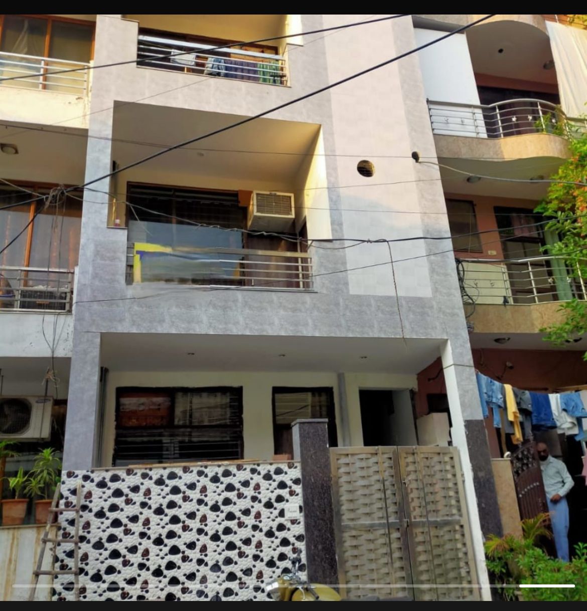 2 BHK Builder Floor For Rent in RWA Apartments Sector 52