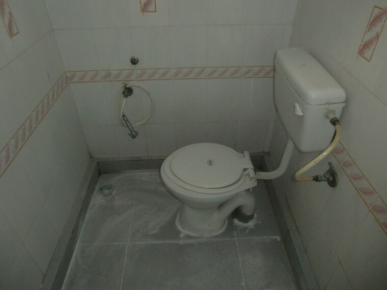 Bathroom, rt nagar 1 Bedroom 690 Sq.Ft. Independent House In Rt Nagar Bangalore 9561689