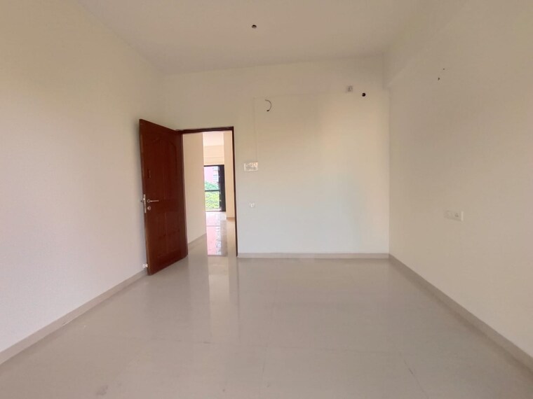 Room, lucky-house 2 Bedroom 810 Sq.Ft. Apartment In Chembur Mumbai 9561755