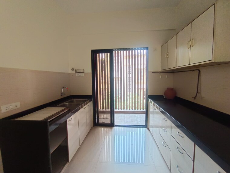 Kitchen, lucky-house 2 Bedroom 810 Sq.Ft. Apartment In Chembur Mumbai 9561755