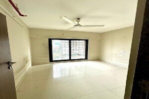 Room in 2 BHK Apartment at Kanakia Spaces Zen World, Kanjurmarg East – for Rent