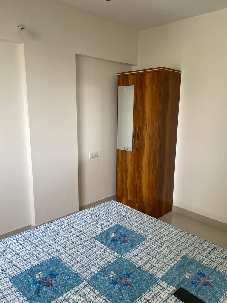 Bedroom, kalyani nagar 1 Bedroom 995 Sq.Ft. Apartment In Kalyani Nagar Pune 9561818