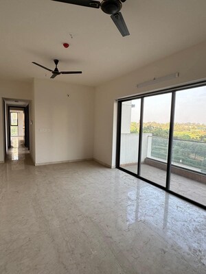 Room in 3 BHK Apartment at Lodha Palava Serenity A, Dombivli East – for Rent