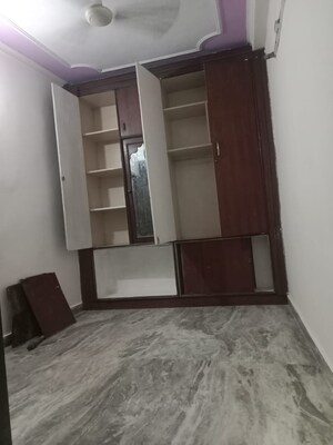 Room in 1 BHK Builder Floor at Saket – for Rent