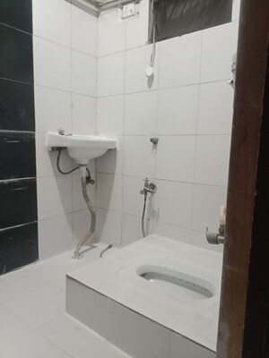 Bathroom in 1 BHK Builder Floor at Saket – for Rent