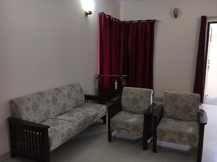 Living Room, sector 46 2 Bedroom 1900 Sq.Ft. Builder Floor In Sector 46 Gurgaon 9561894