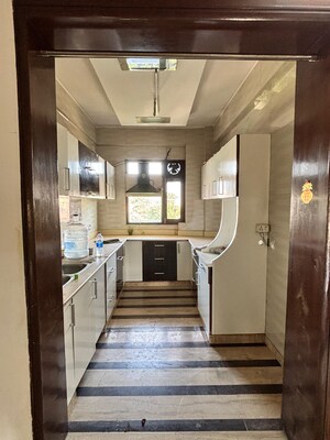 Building Lobby in 2 BHK Builder Floor at Sector 46 – for Rent