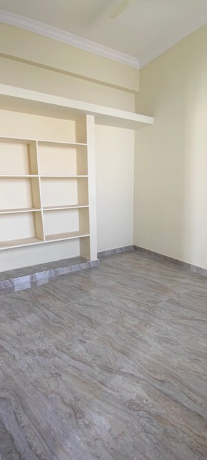 Room in 1 BHK Apartment at Kondapur – for Rent