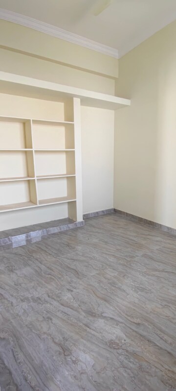 Room in 1 BHK Apartment at Kondapur – for Rent