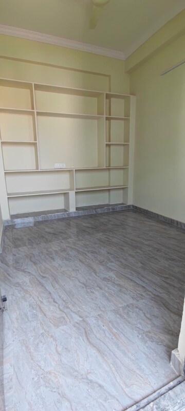 Room in 1 BHK Apartment at Kondapur – for Rent