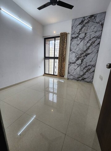 Room in 3 BHK Apartment at Lodha Palava City Lakeshore Greens, Dombivli East – for Rent