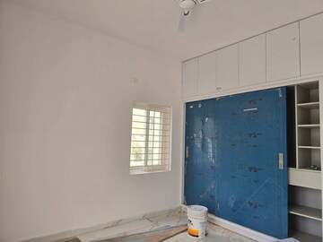 Room in 2 BHK Apartment at Kondapur – for Rent