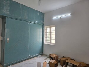 Room in 2 BHK Apartment at Kondapur – for Rent