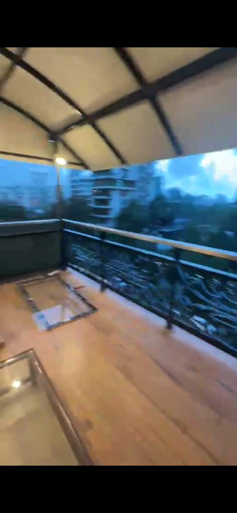 Balcony, vile parle west 4 Bedroom 2400 Sq.Ft. Apartment In Vile Parle West Mumbai 9562135