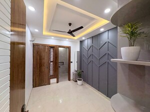 Building Lobby in 3 BHK Builder Floor at BPTP District 3, Sector 85 – for Sale