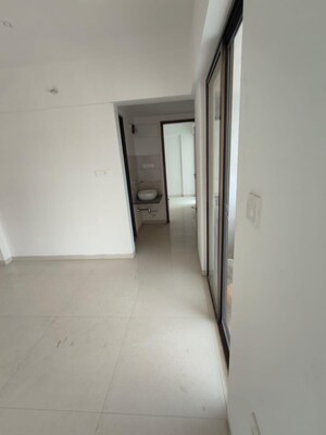 Room in 1 BHK Apartment at Wadgaon Sheri – for Rent