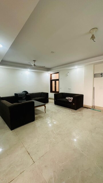 3 BHK Builder Floor For Rent in Saket
