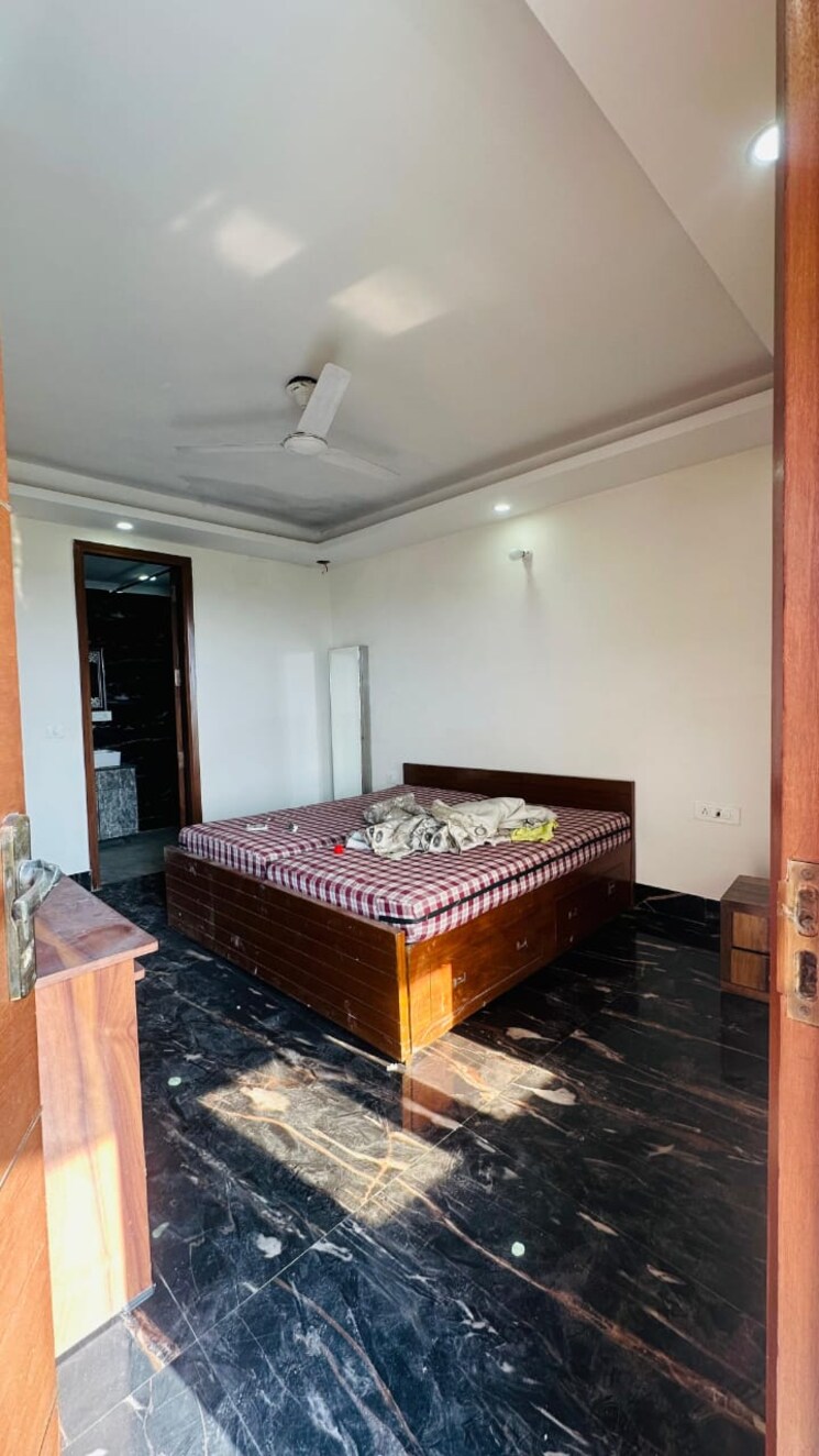Bedroom, saket 3 Bedroom 1200 Sq.Ft. Builder Floor In Saket Delhi 9562008