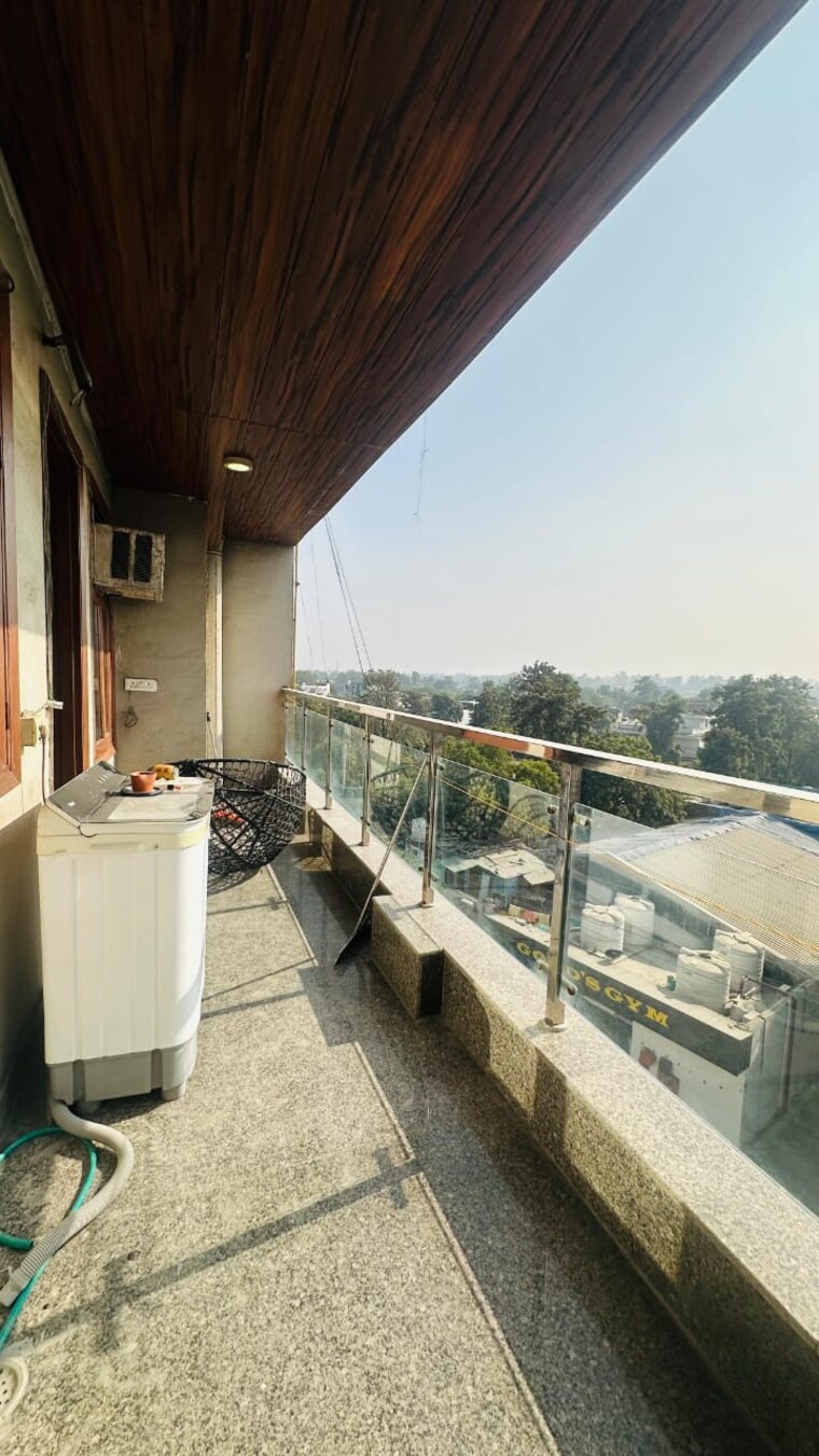 Balcony, saket 3 Bedroom 1200 Sq.Ft. Builder Floor In Saket Delhi 9562008