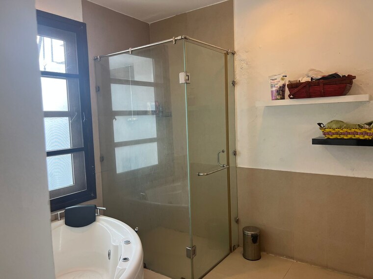 Bathroom, vipul-tatvam-villas 4 Bedroom 360 Sq.Yd. Villa In Sector 48 Gurgaon 9562017