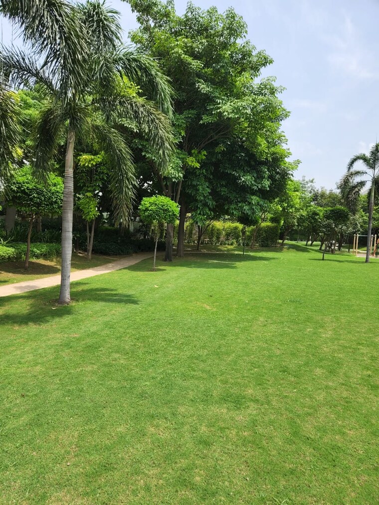 Garden, vipul-tatvam-villas 4 Bedroom 360 Sq.Yd. Villa In Sector 48 Gurgaon 9562017