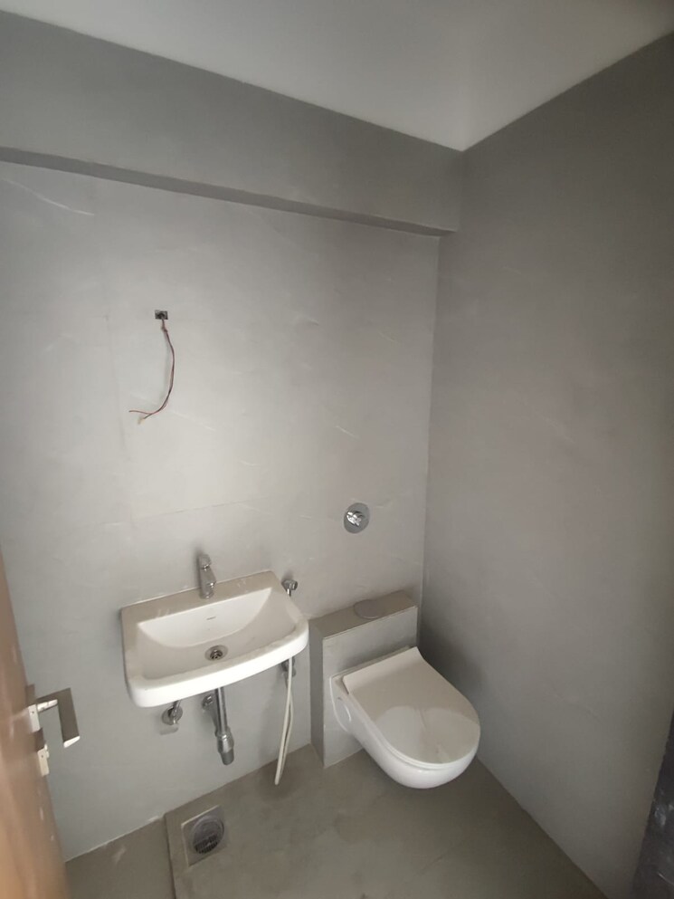 Bathroom, godrej-urban-park 1 Bedroom 450 Sq.Ft. Apartment In Chandivali Mumbai 9562040