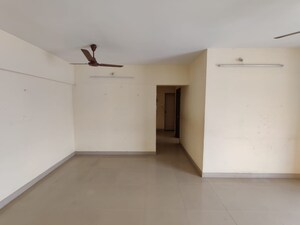 1 BHK Apartment For Rent in Dheeraj Solitaire, Malad West