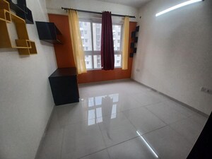 Room in 3 BHK Apartment at Godrej Aqua, International Airport Road – for Sale