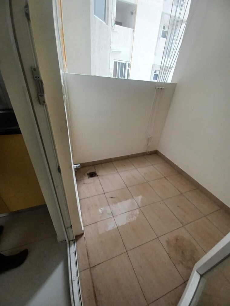 Bathroom, godrej-aqua 3 Bedroom 1701 Sq.Ft. Apartment In International Airport Road Bangalore 9561998