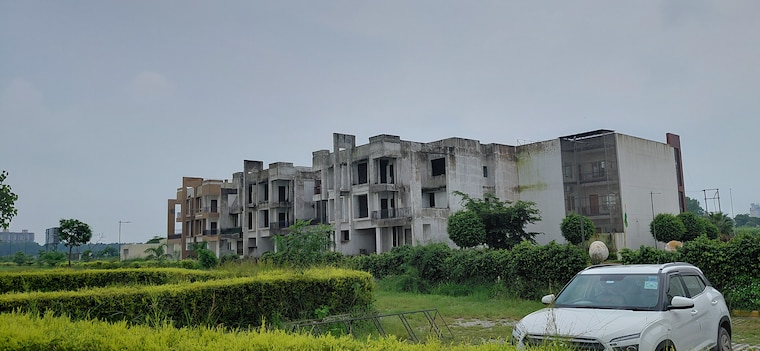 Exterior View, supertech-golf-country-plots  100 Sq.Yd. Plot In Sector 22b Yamuna Expressway Greater Noida 9562094