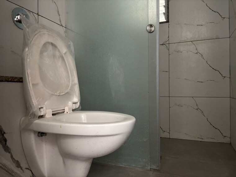 Bathroom, goel-ganga-acropolis 2 Bedroom 1150 Sq.Ft. Apartment In Baner Pune 9562125