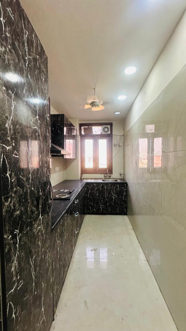 Kitchen, saket 2 Bedroom 850 Sq.Ft. Builder Floor In Saket Delhi 9562115