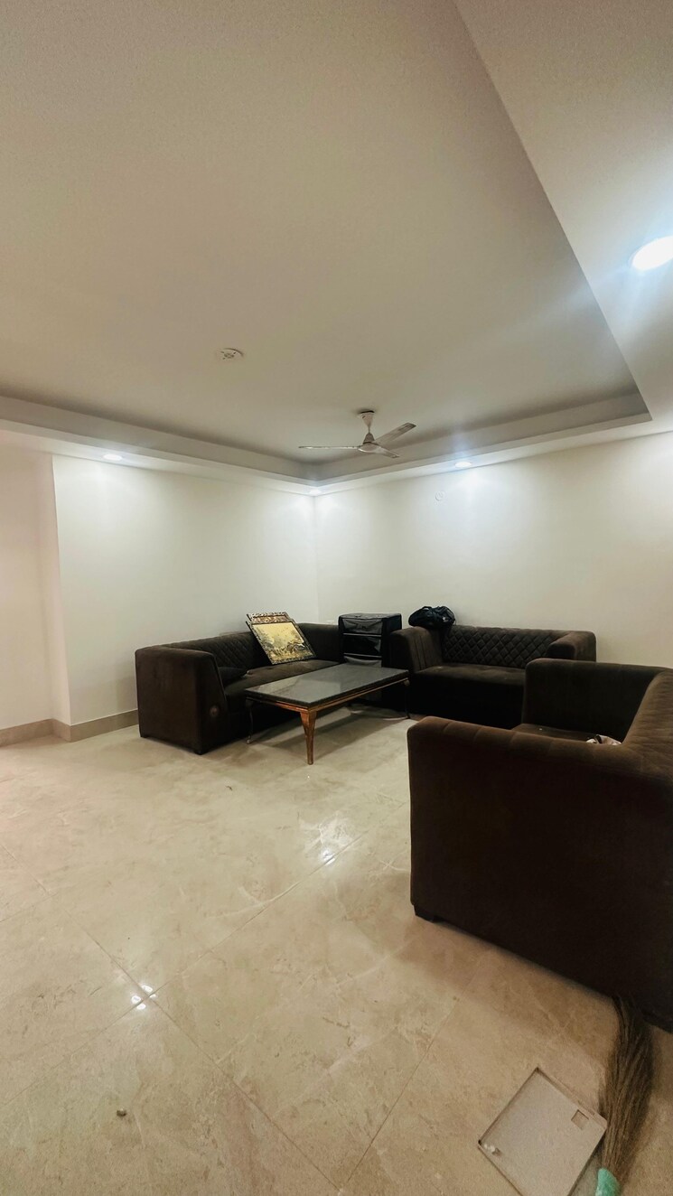 Living Room, saket 3 Bedroom 1200 Sq.Ft. Builder Floor In Saket Delhi 9562147