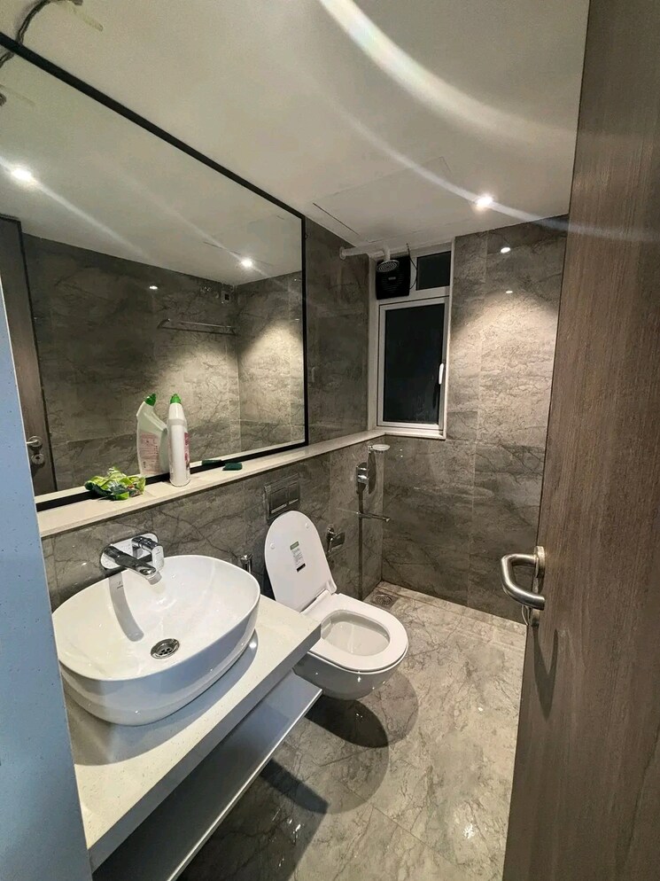 Bathroom, nahars-optionz-shopping-plaza-chs 2 Bedroom 570 Sq.Ft. Apartment In Chandivali Mumbai 9562165