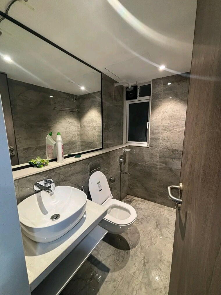 Bathroom, nahars-optionz-shopping-plaza-chs 2 Bedroom 570 Sq.Ft. Apartment In Chandivali Mumbai 9562165