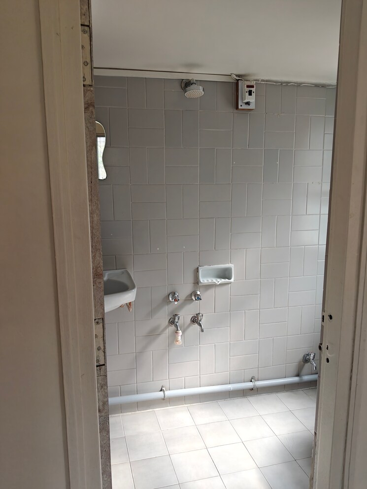 Bathroom, madhav-residency 3 Bedroom 1500 Sq.Ft. Apartment In Aundh Pune 9562257